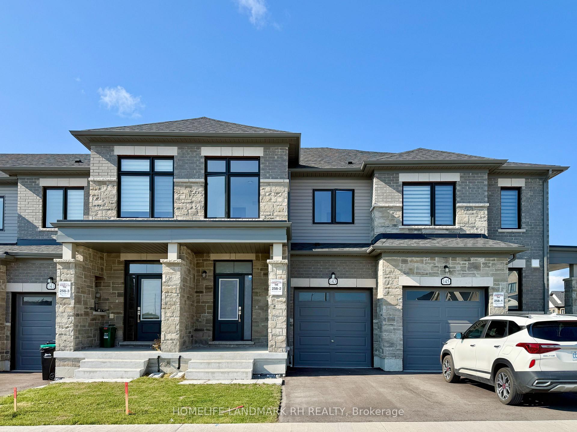 Photo 1 of 143 Fenchurch Manor, Barrie, Rural Barrie Southeast — HOMEH