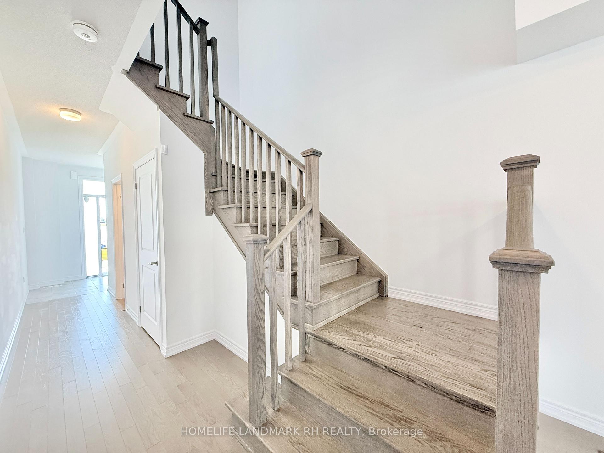 Photo 13 of 143 Fenchurch Manor, Barrie, Rural Barrie Southeast — HOMEH