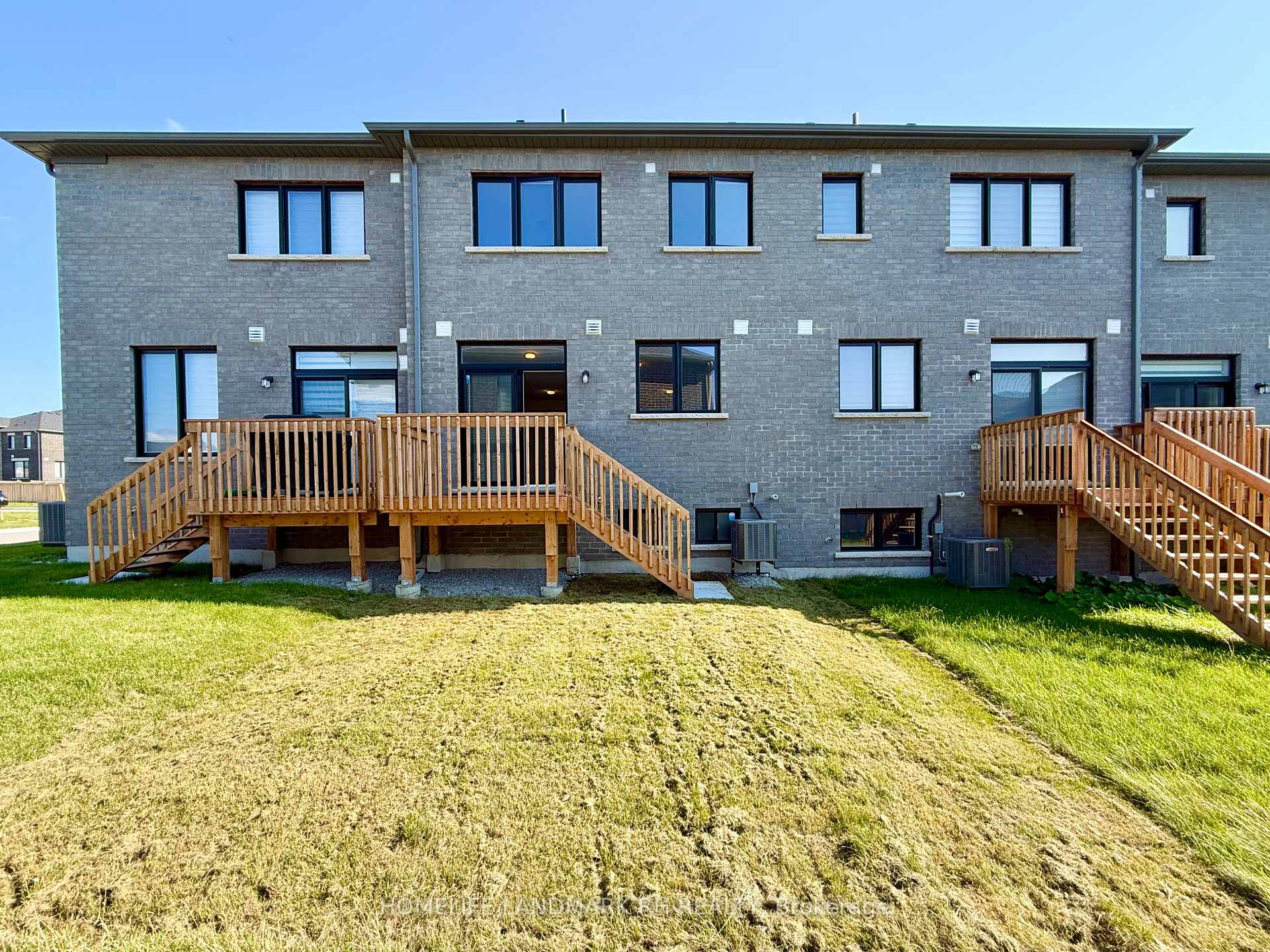 Photo 23 of 143 Fenchurch Manor, Barrie, Rural Barrie Southeast — HOMEH