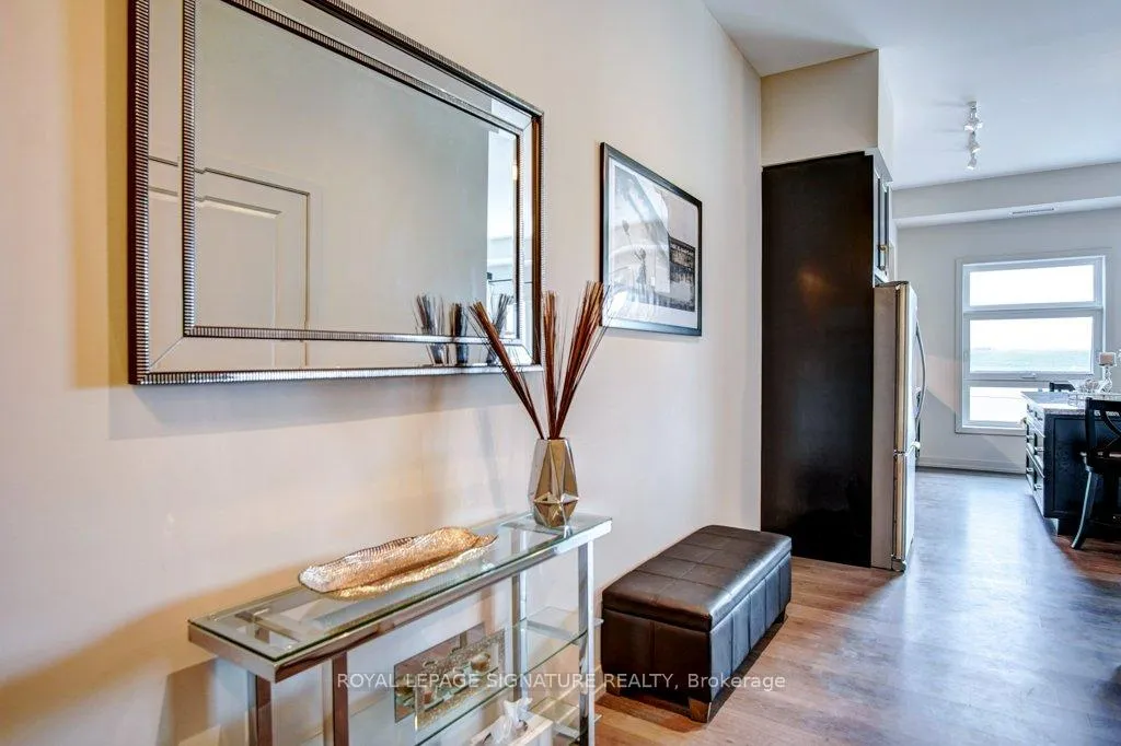 Photo 3 of Unit 422, 555 William Graham Drive, Aurora, Rural Aurora — HOMEH