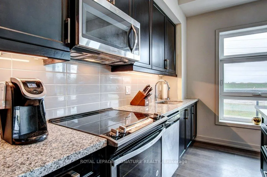 Photo 11 of Unit 422, 555 William Graham Drive, Aurora, Rural Aurora — HOMEH