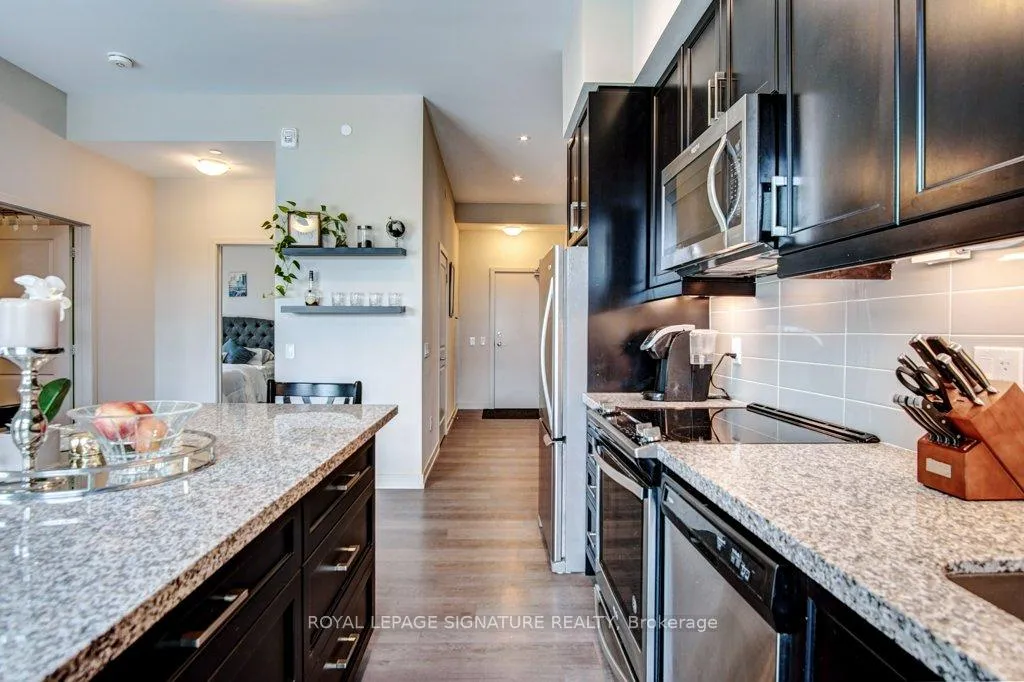 Photo 14 of Unit 422, 555 William Graham Drive, Aurora, Rural Aurora — HOMEH
