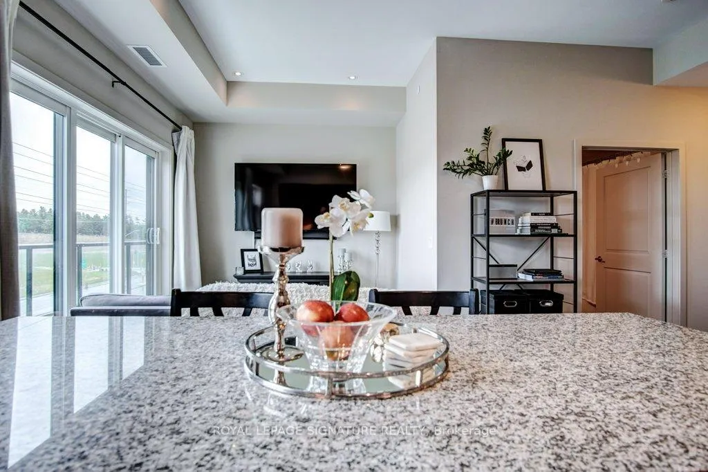 Photo 15 of Unit 422, 555 William Graham Drive, Aurora, Rural Aurora — HOMEH
