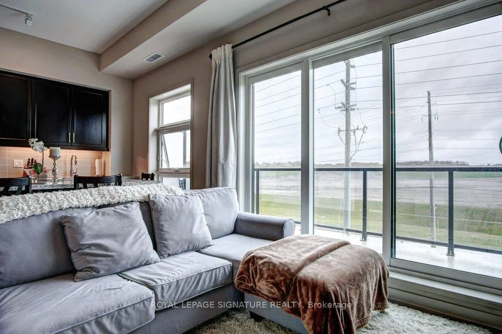Photo 24 of Unit 422, 555 William Graham Drive, Aurora, Rural Aurora — HOMEH