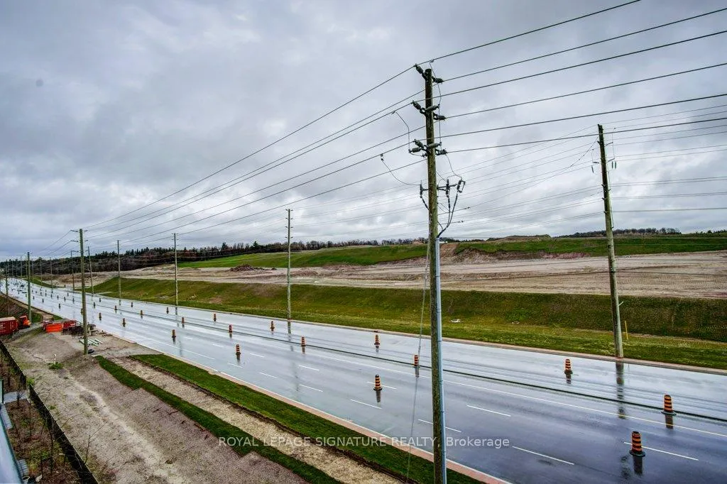 Photo 34 of Unit 422, 555 William Graham Drive, Aurora, Rural Aurora — HOMEH