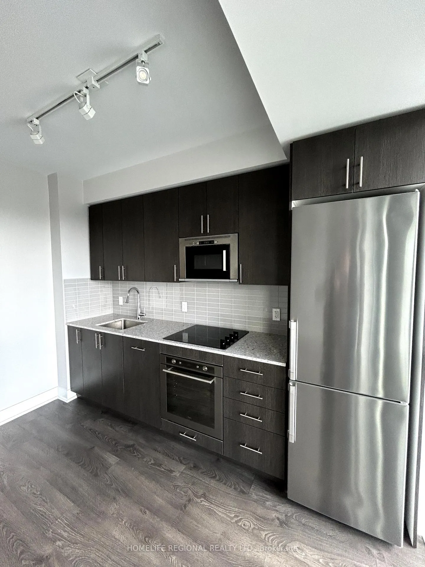 Photo 2 of Unit 302, 2550 Simcoe Street N, Oshawa, Windfields — HOMEH