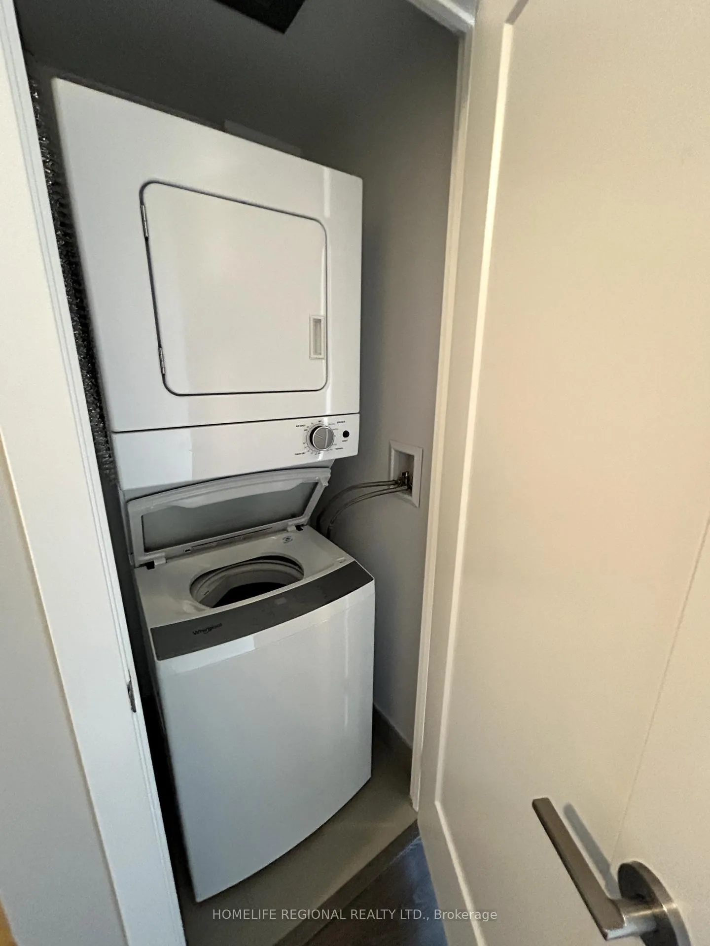 Photo 4 of Unit 302, 2550 Simcoe Street N, Oshawa, Windfields — HOMEH