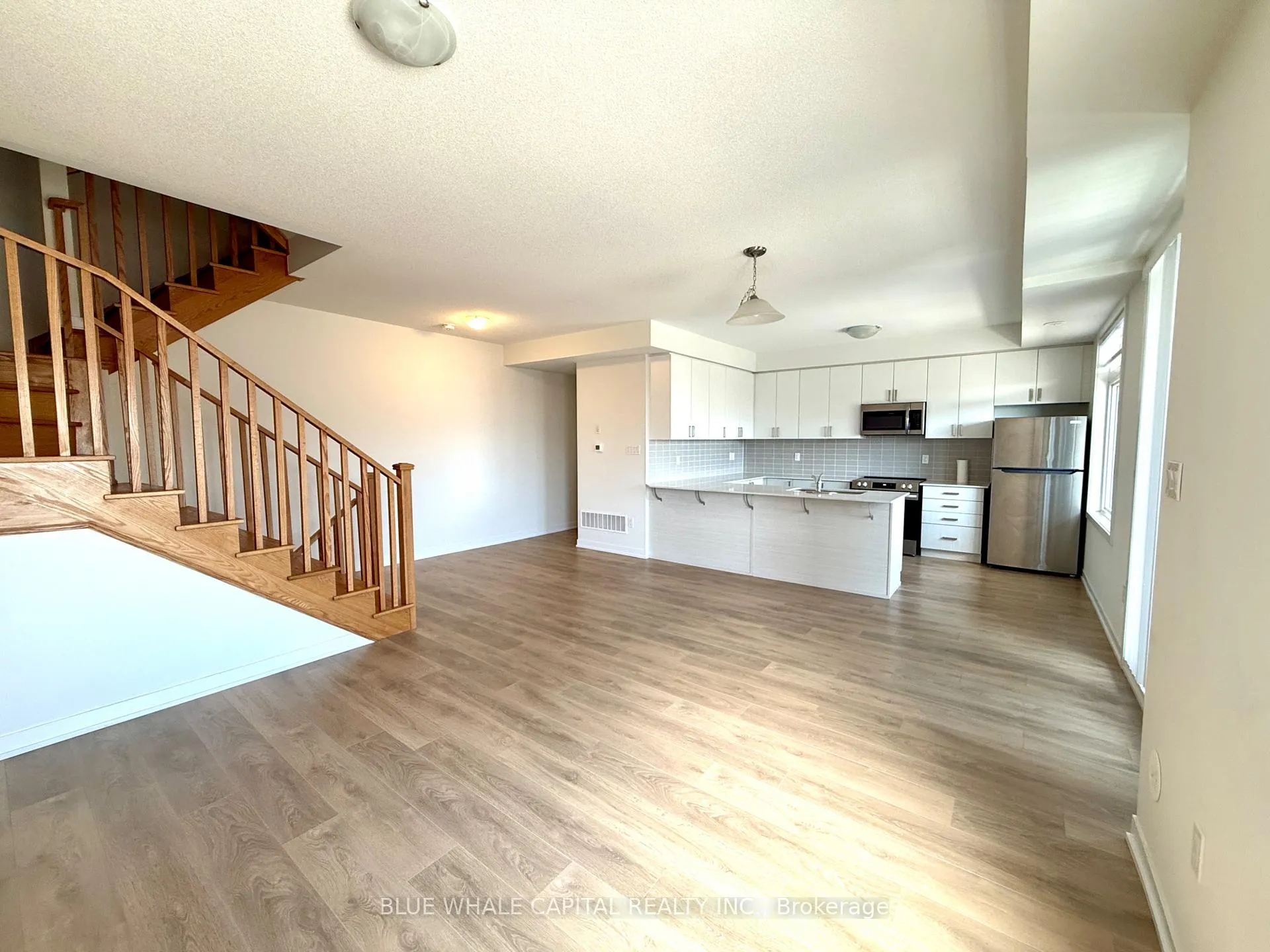 Photo 4 of Unit 804, 1865 Pickering Parkway, Pickering, Village East — HOMEH