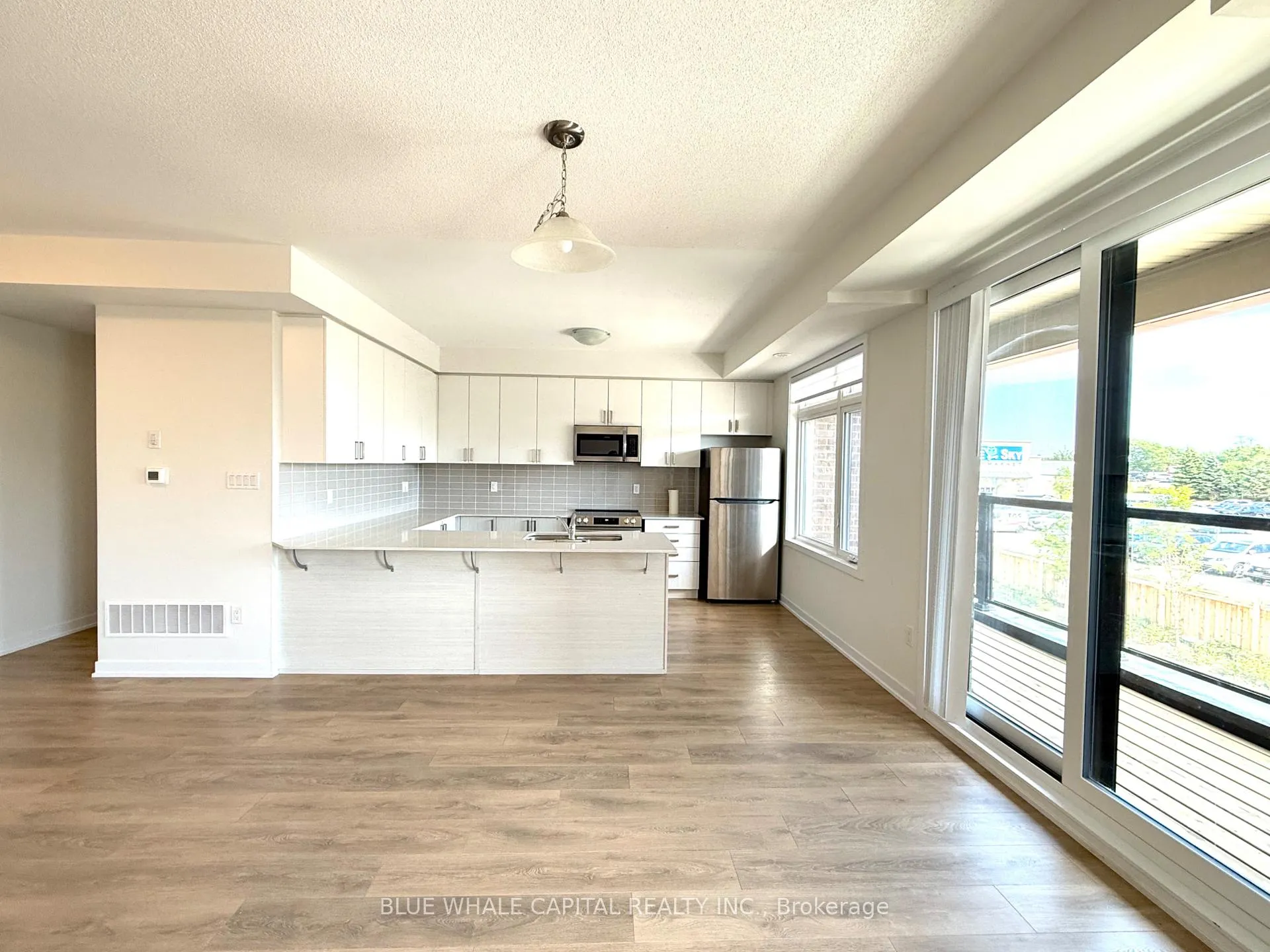 Photo 6 of Unit 804, 1865 Pickering Parkway, Pickering, Village East — HOMEH