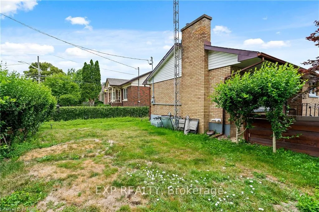 Photo 13 of Unit Lower, 92 Margery Avenue, St. Catharines, Haig — HOMEH