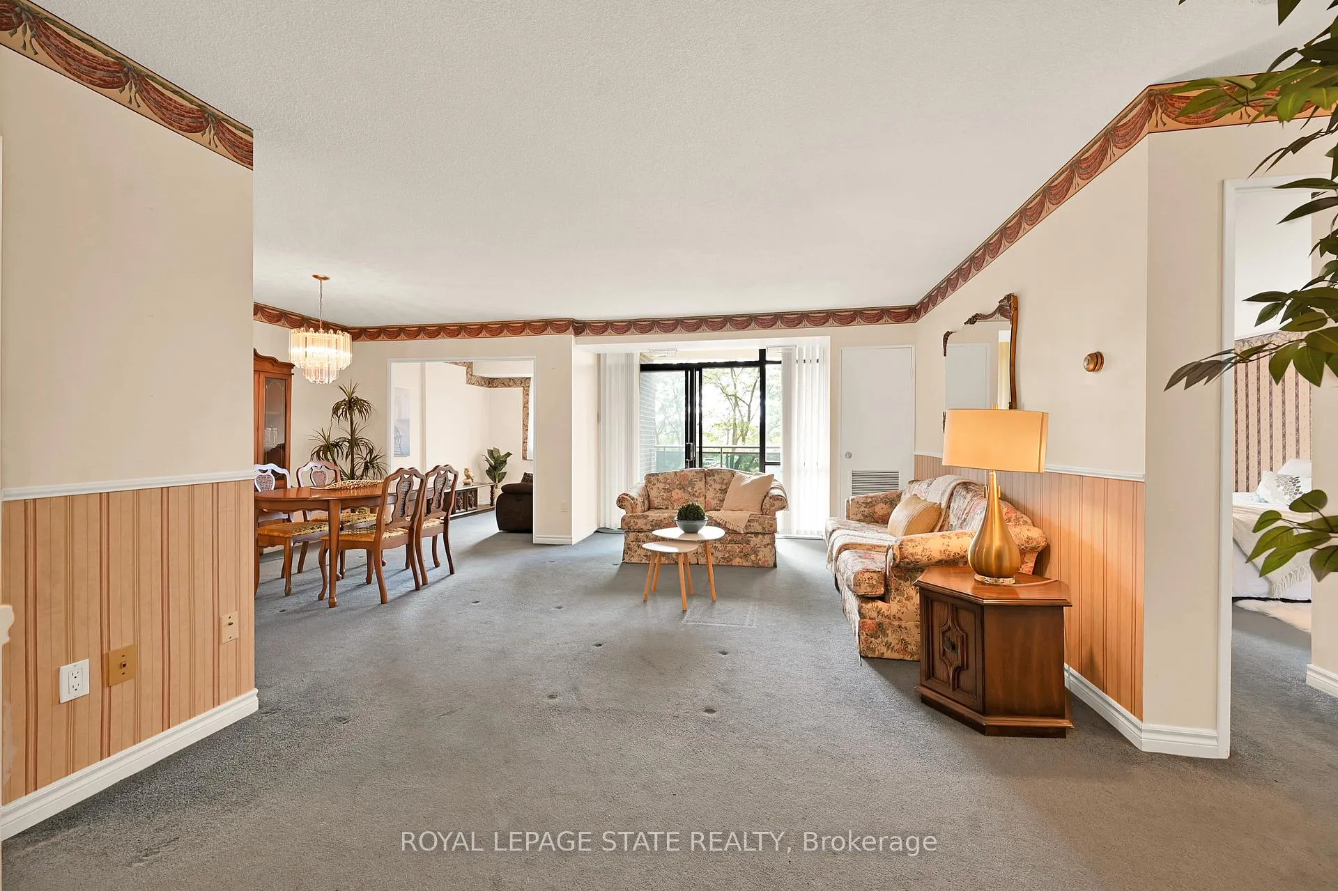 Photo 2 of Unit 306, 301 Frances Avenue, Hamilton, Lakeshore — HOMEH