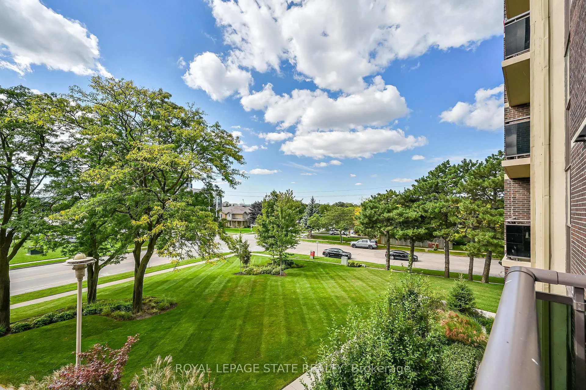 Photo 21 of Unit 306, 301 Frances Avenue, Hamilton, Lakeshore — HOMEH