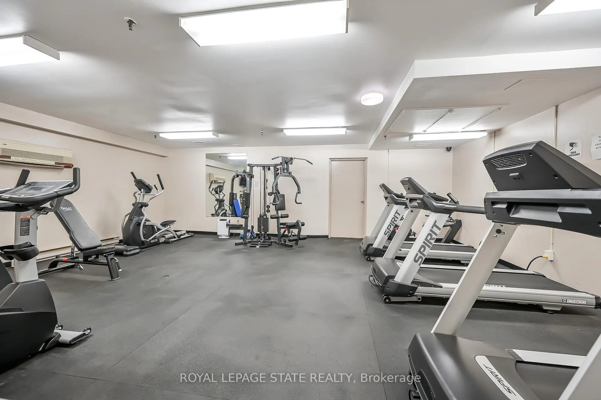 Photo 26 of Unit 306, 301 Frances Avenue, Hamilton, Lakeshore — HOMEH