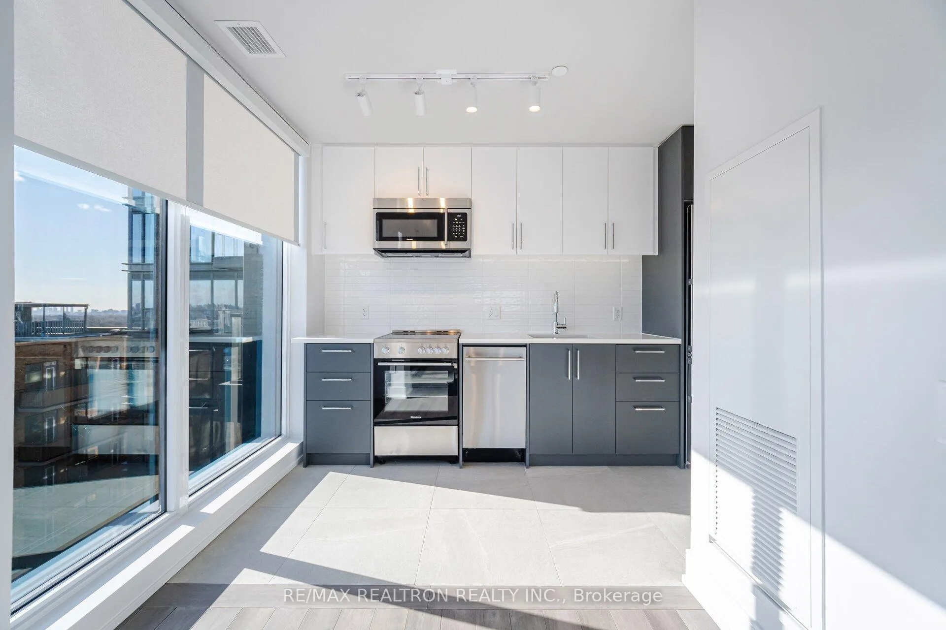 Photo 7 of Unit 1110, 2525 Bathurst Street, Toronto, Forest Hill North — HOMEH