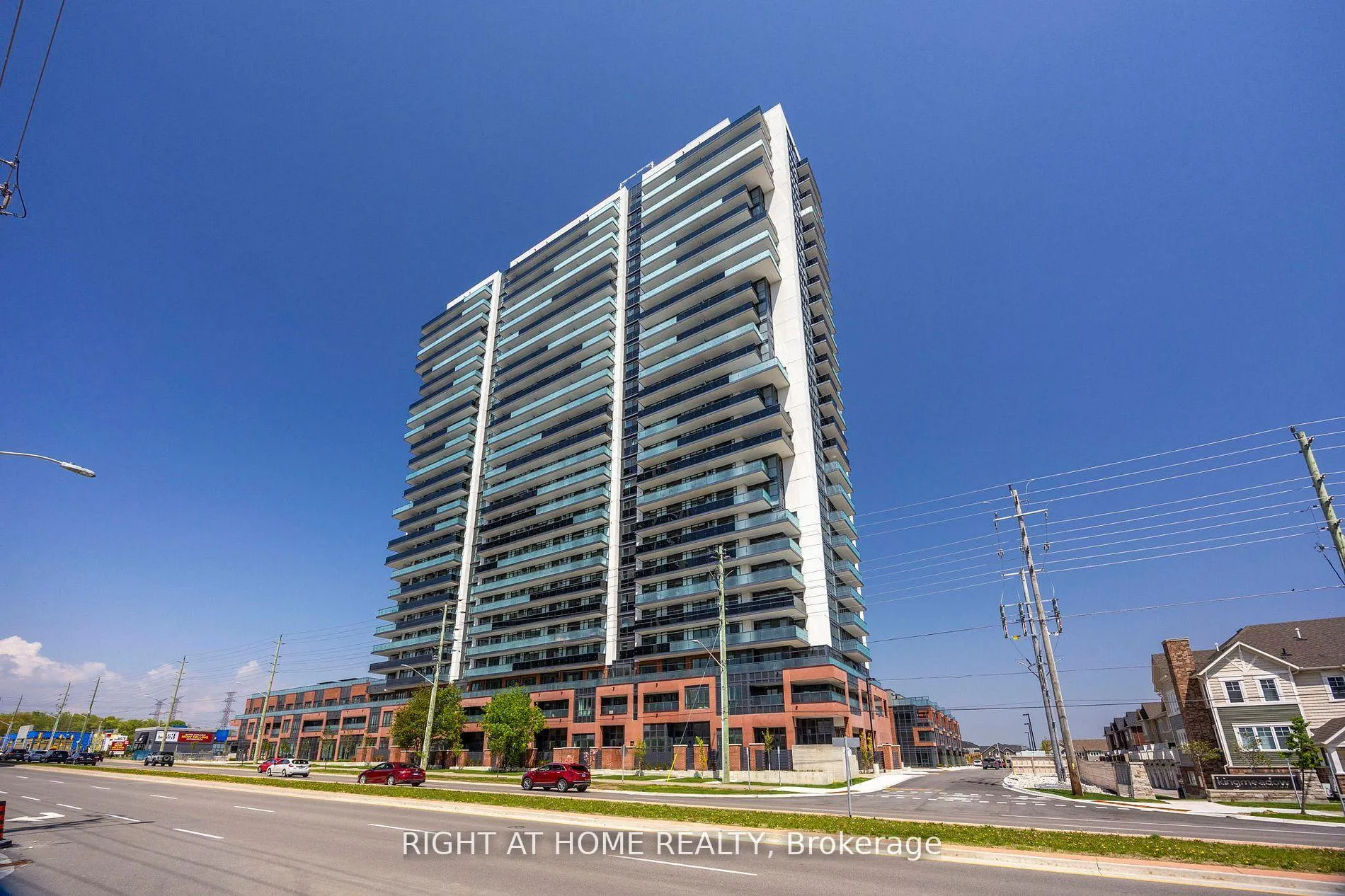 Photo 2 of Unit 1131, 2545 Simcoe Street N, Oshawa, Windfields — HOMEH