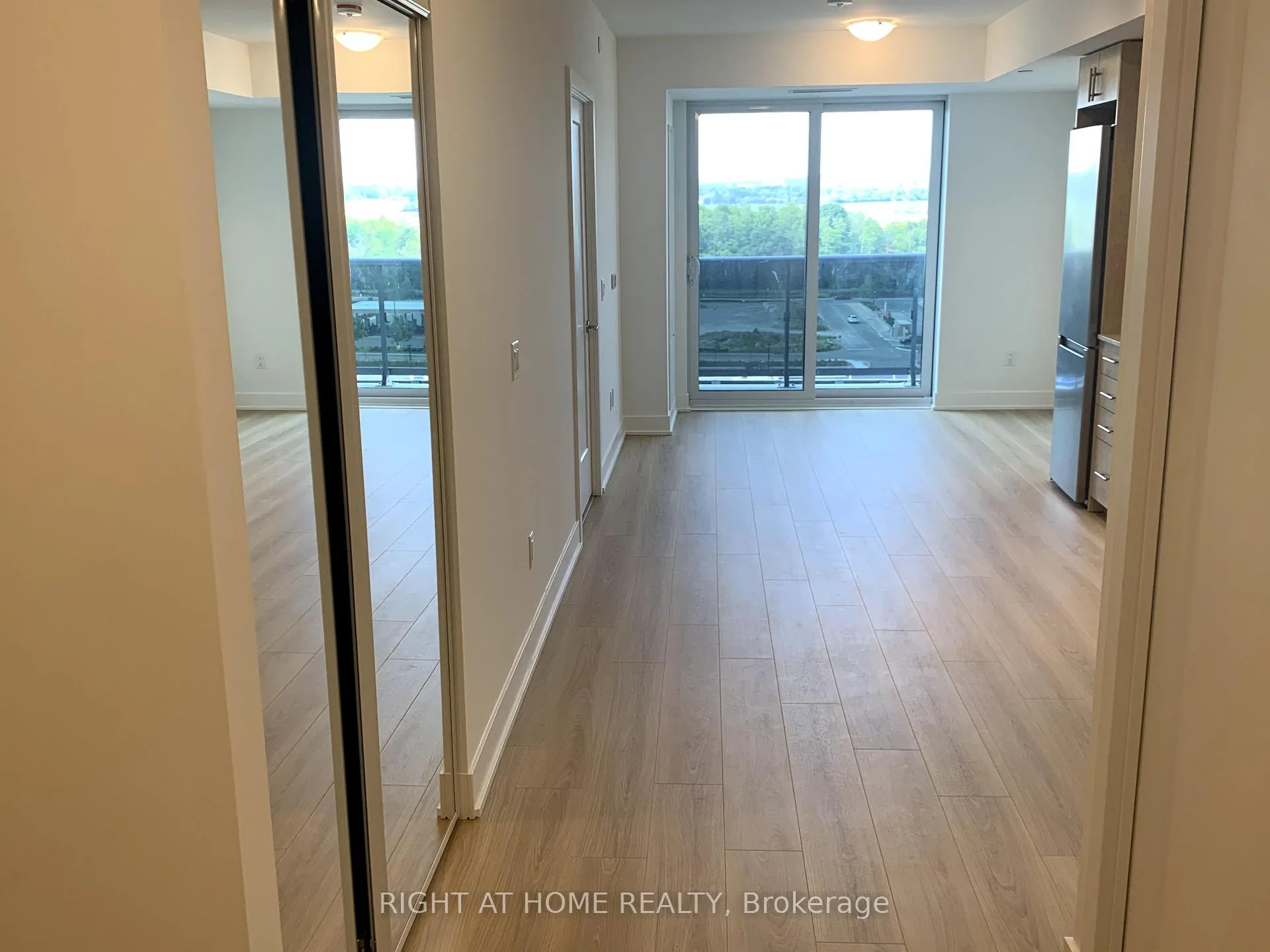 Photo 7 of Unit 1131, 2545 Simcoe Street N, Oshawa, Windfields — HOMEH