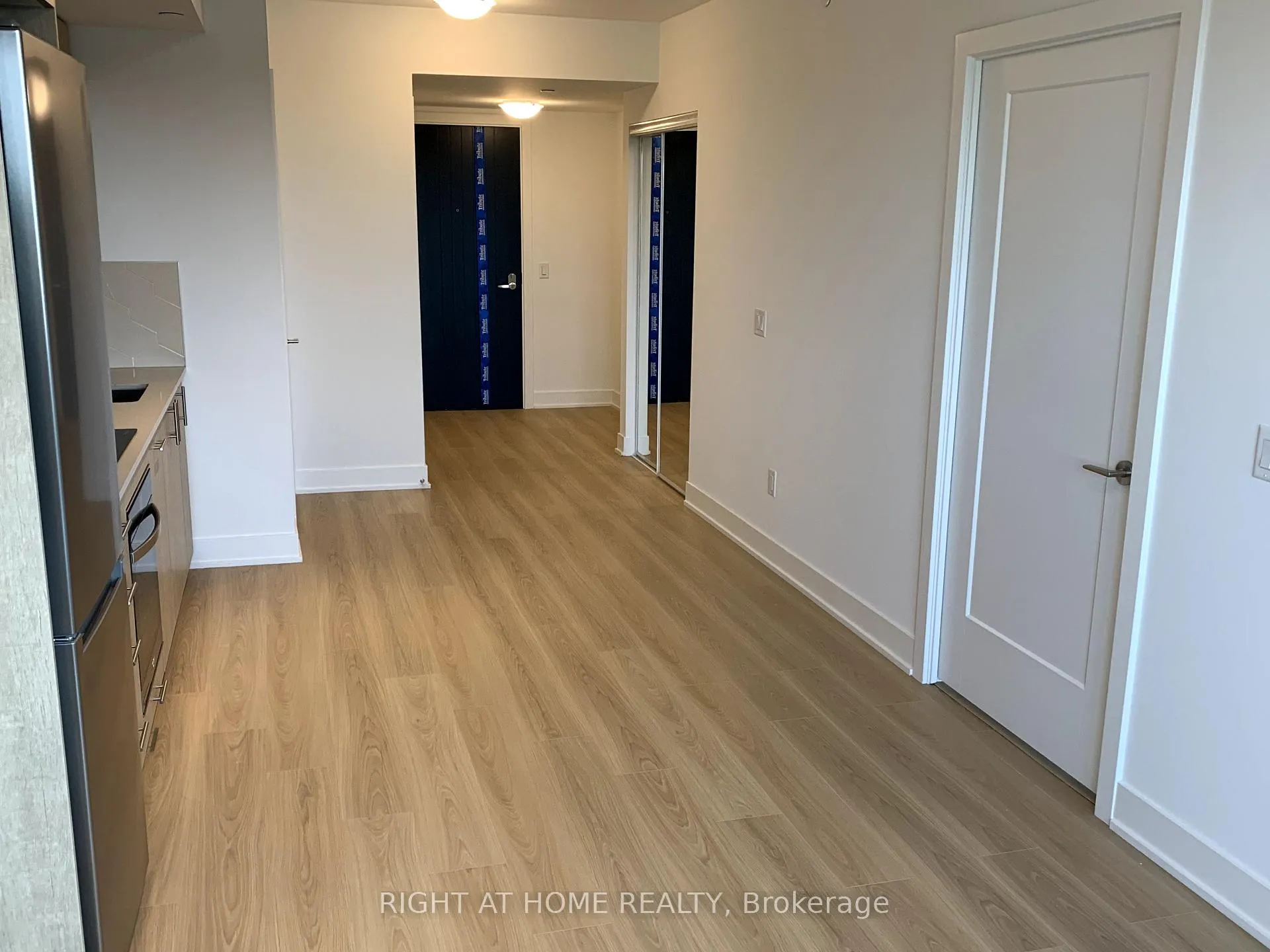 Photo 17 of Unit 1131, 2545 Simcoe Street N, Oshawa, Windfields — HOMEH