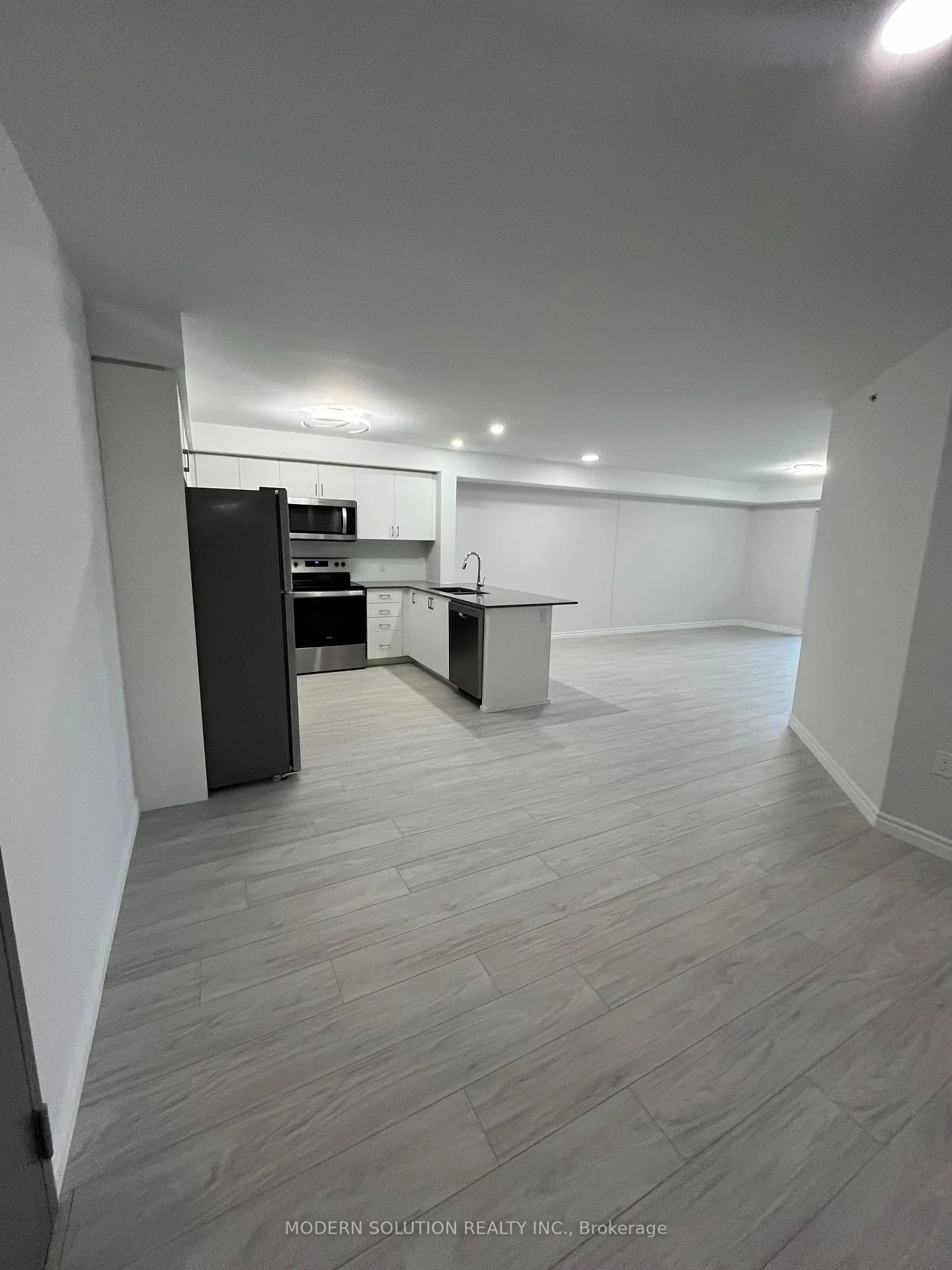 Photo 3 of Unit 411, 50 Otterbein Road, Kitchener — HOMEH