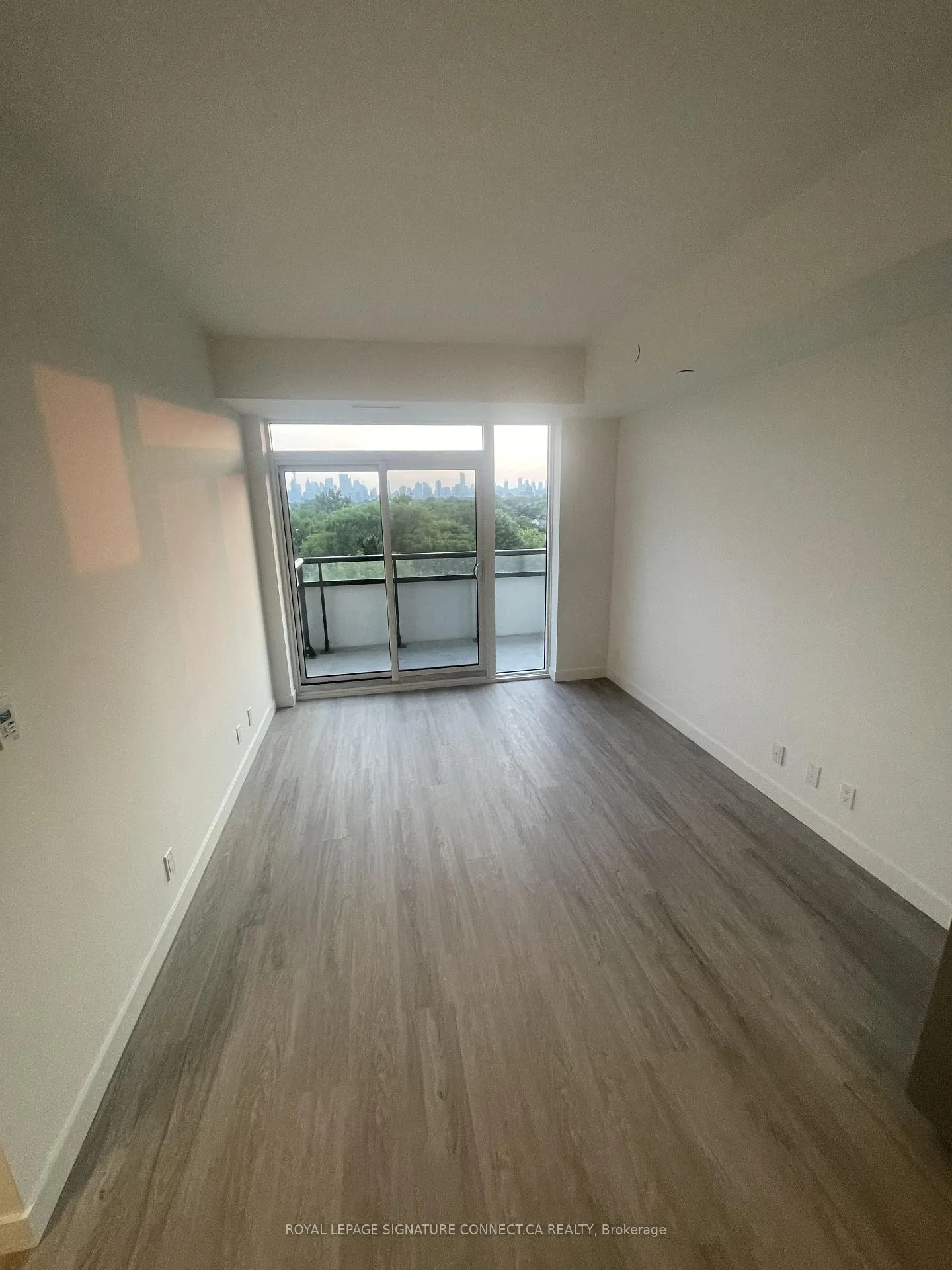 Photo 7 of Unit 618, 1050 Eastern Avenue, Toronto, Greenwood-Coxwell — HOMEH