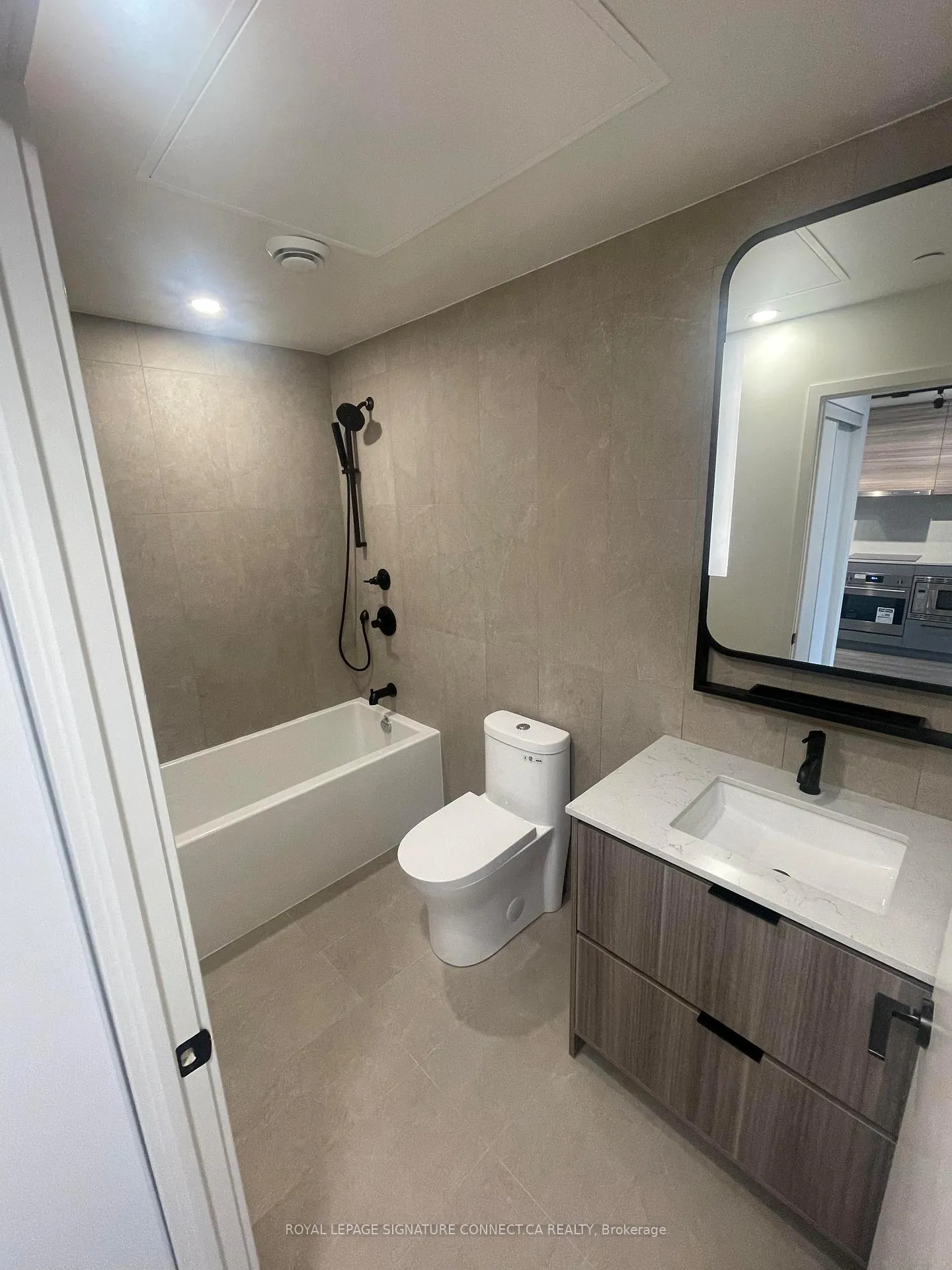 Photo 10 of Unit 618, 1050 Eastern Avenue, Toronto, Greenwood-Coxwell — HOMEH