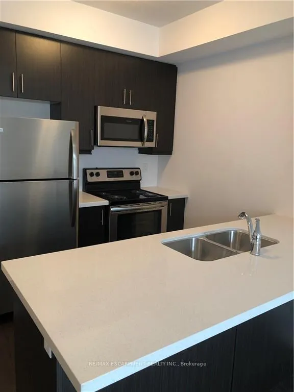 Photo 9 of Unit 219, 125 Shoreview Place, Hamilton, Stoney Creek — HOMEH
