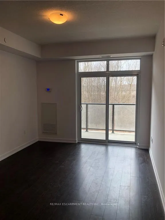 Photo 12 of Unit 219, 125 Shoreview Place, Hamilton, Stoney Creek — HOMEH