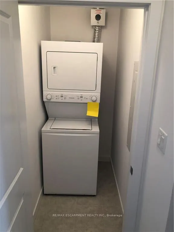 Photo 19 of Unit 219, 125 Shoreview Place, Hamilton, Stoney Creek — HOMEH