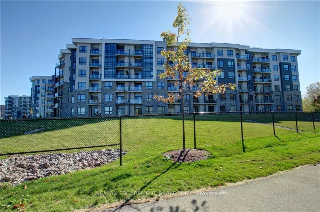 Photo 34 of Unit 219, 125 Shoreview Place, Hamilton, Stoney Creek — HOMEH