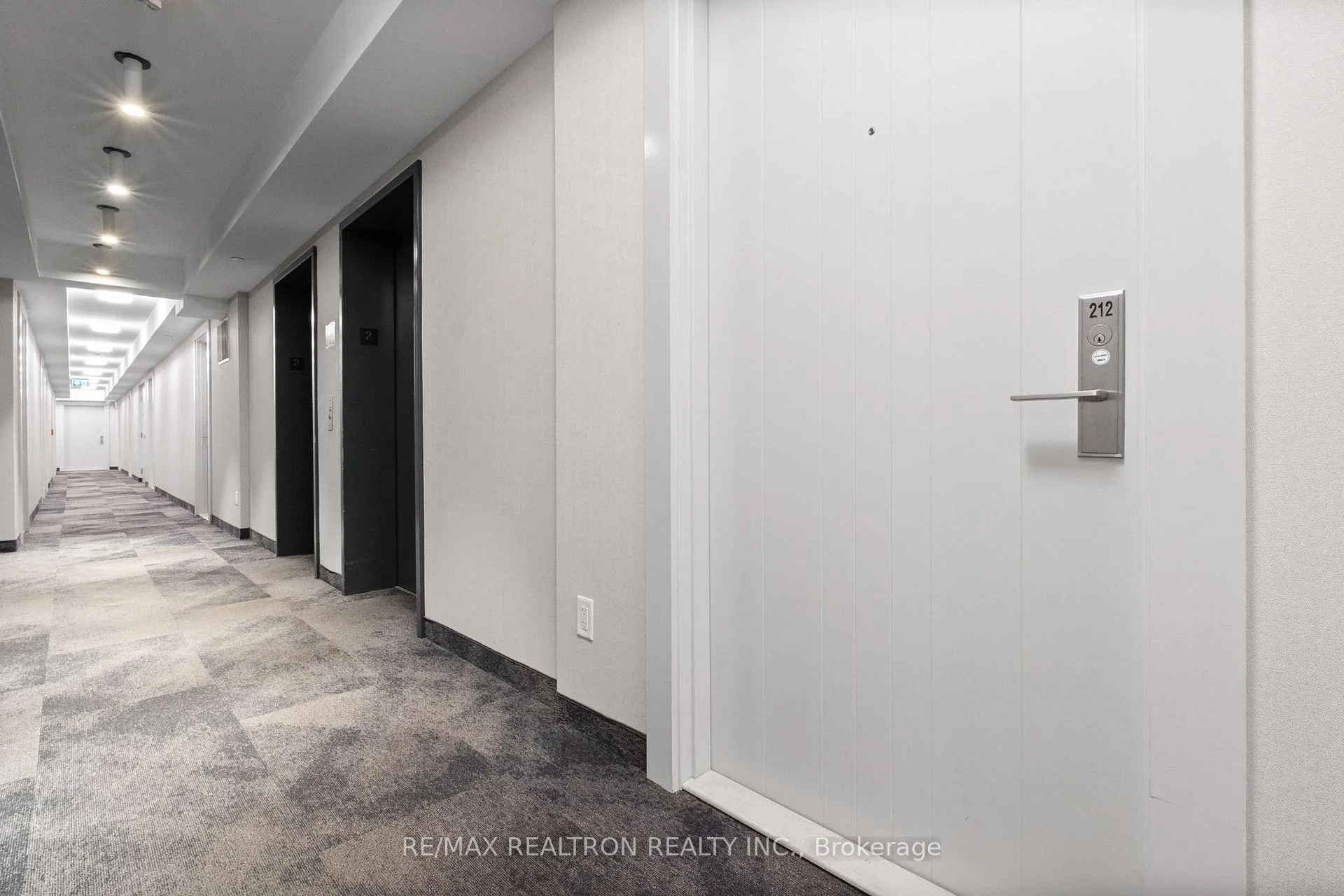 Photo 5 of Unit 212, 2550 Simcoe Street N, Oshawa, Windfields — HOMEH