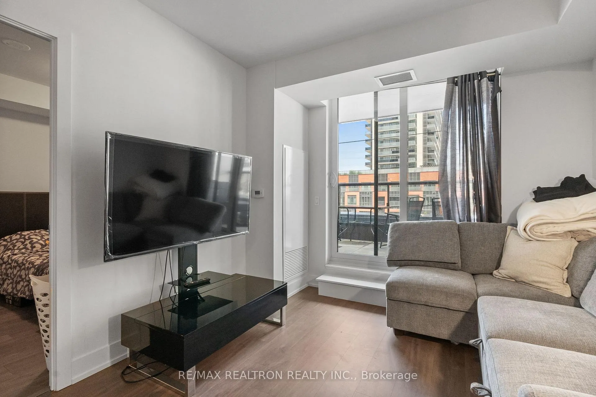 Photo 10 of Unit 212, 2550 Simcoe Street N, Oshawa, Windfields — HOMEH