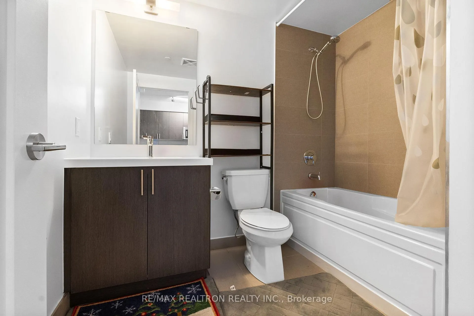 Photo 13 of Unit 212, 2550 Simcoe Street N, Oshawa, Windfields — HOMEH