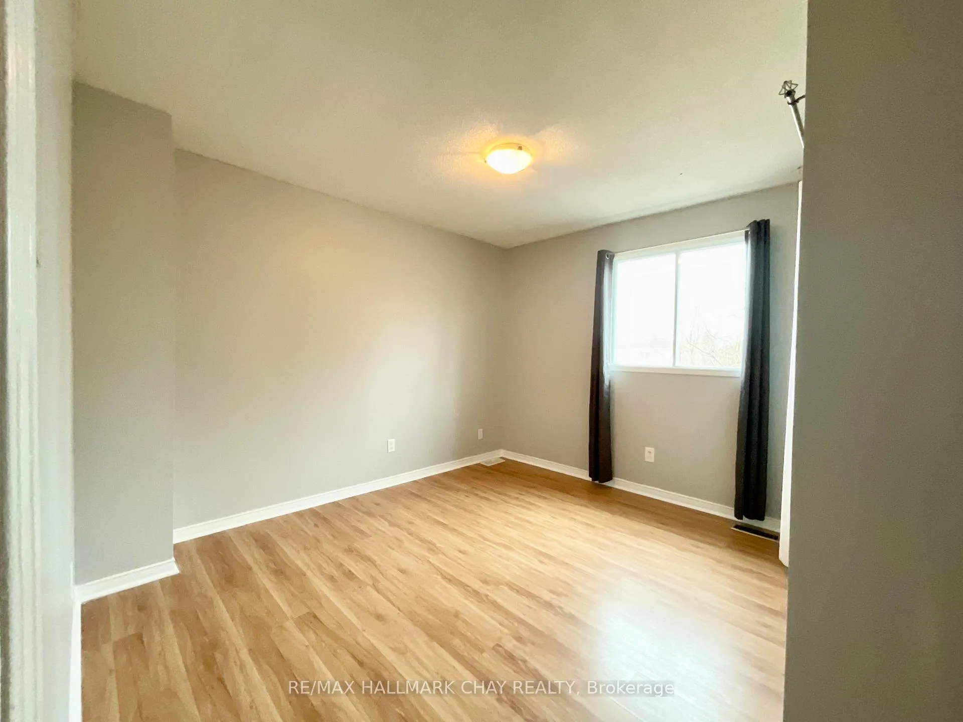 Photo 12 of 2505 Lloyd Street, Innisfil, Alcona — HOMEH