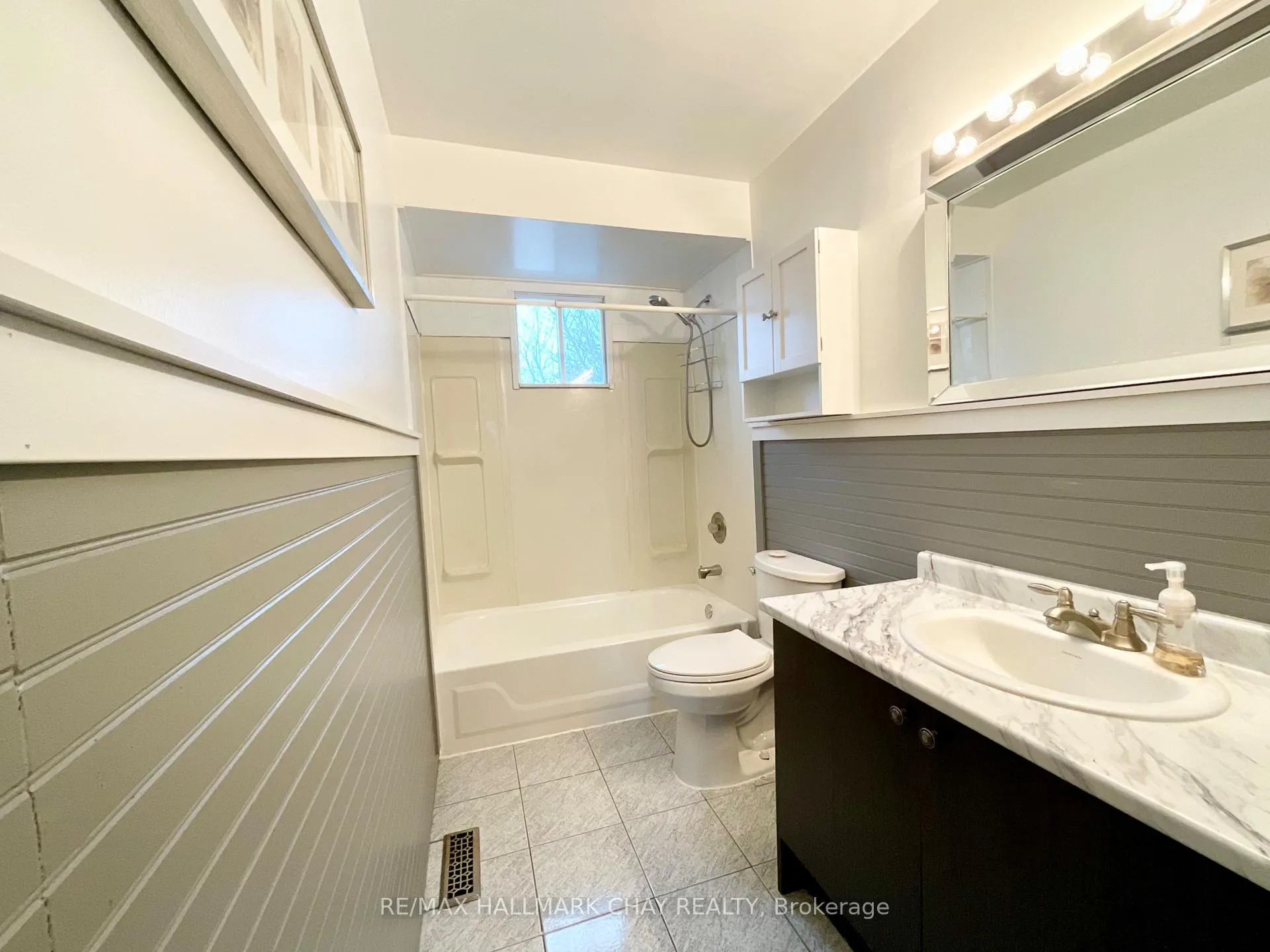 Photo 13 of 2505 Lloyd Street, Innisfil, Alcona — HOMEH