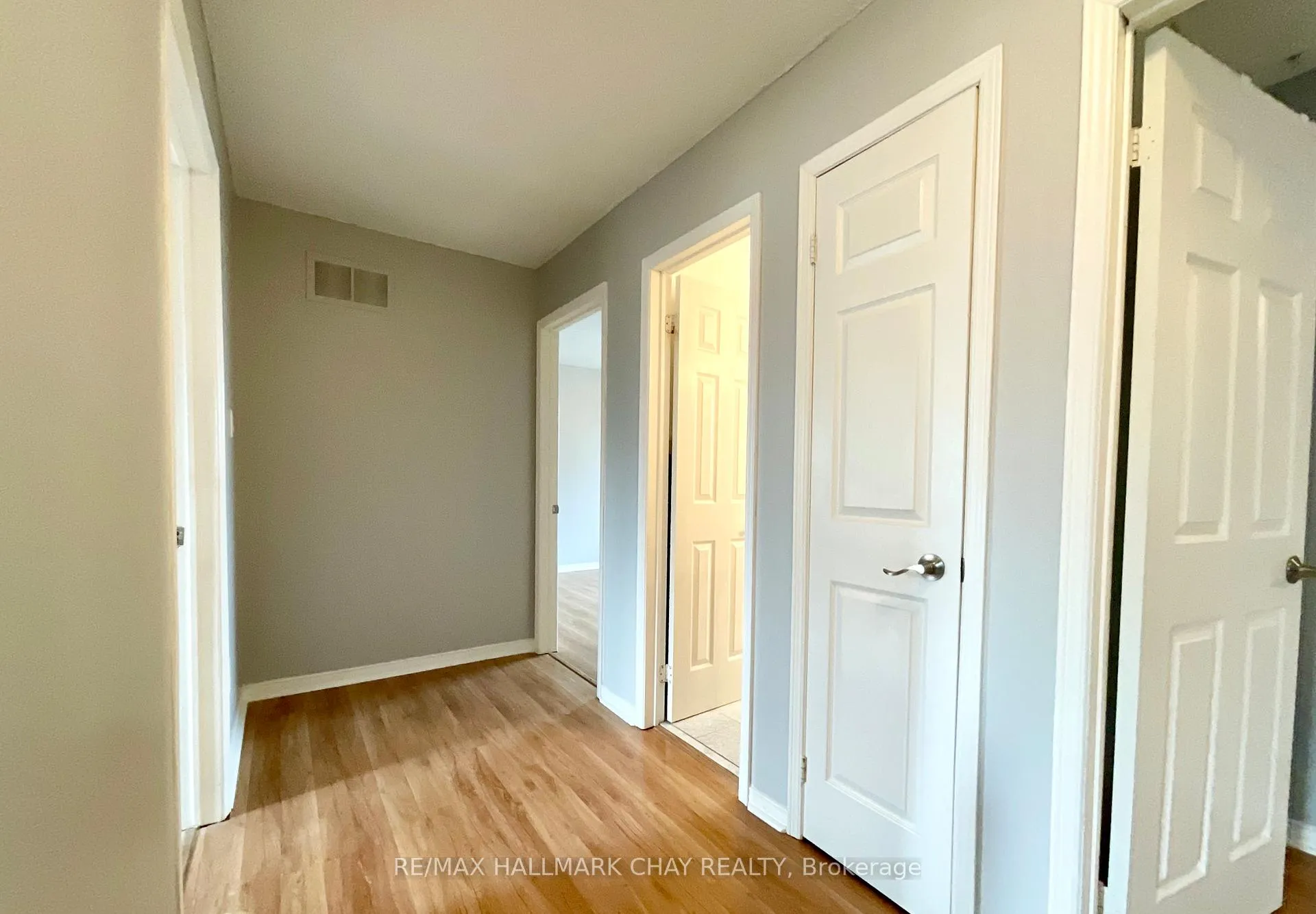 Photo 17 of 2505 Lloyd Street, Innisfil, Alcona — HOMEH