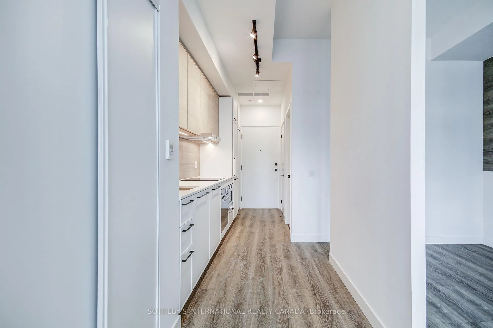 Photo 15 of Unit 703, 1050 Eastern Avenue, Toronto, The Beaches — HOMEH