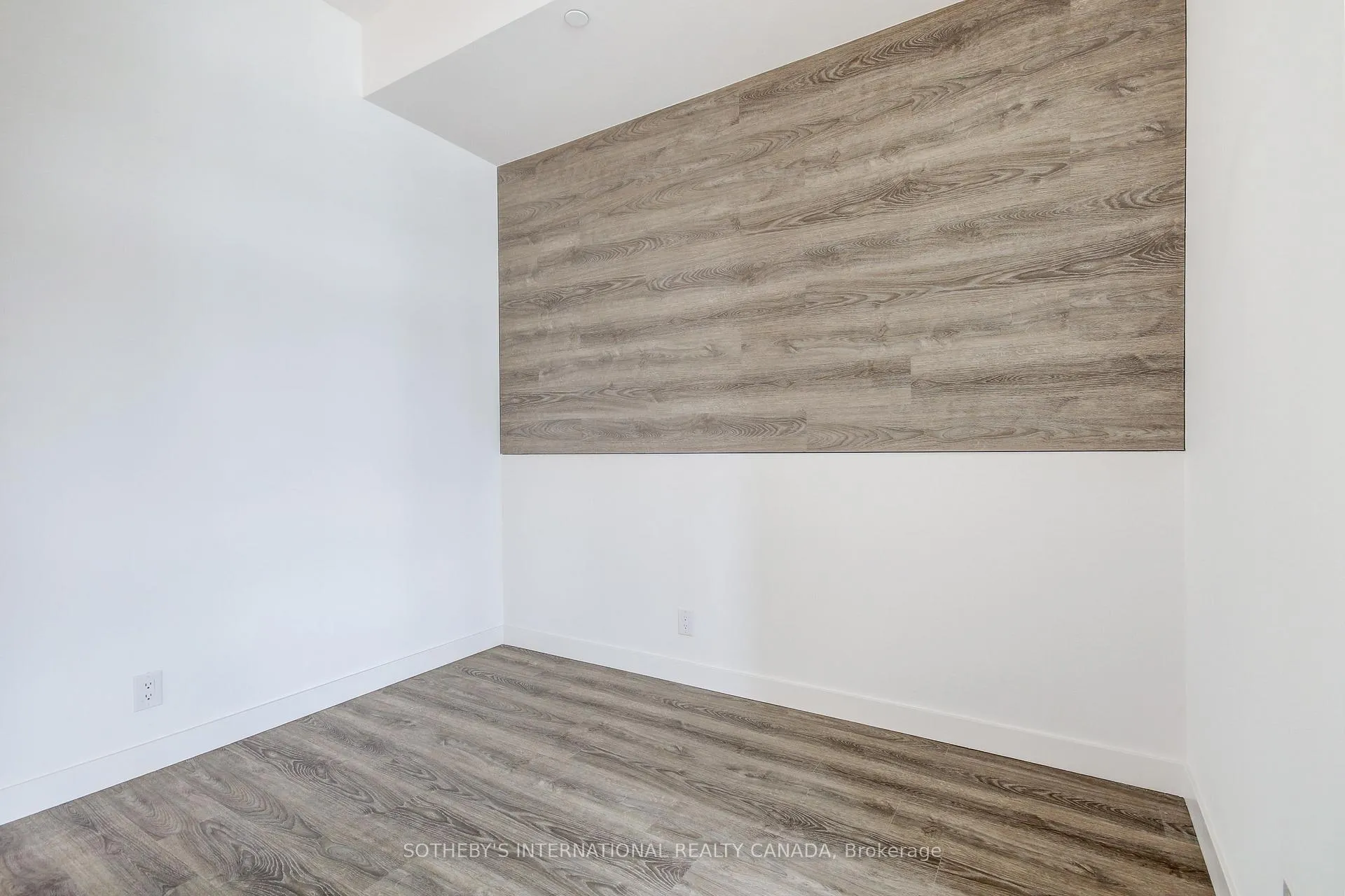 Photo 16 of Unit 703, 1050 Eastern Avenue, Toronto, The Beaches — HOMEH