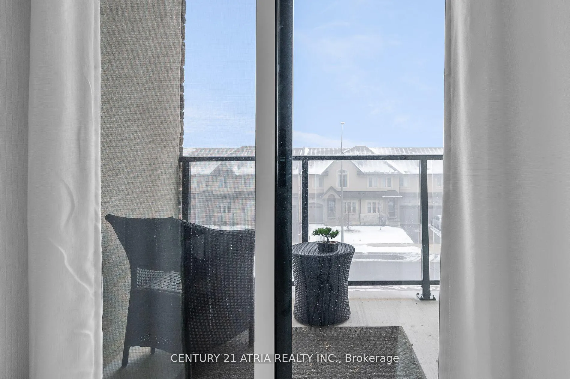 Photo 10 of Unit 313, 101 Shoreview Place, Hamilton, Stoney Creek — HOMEH