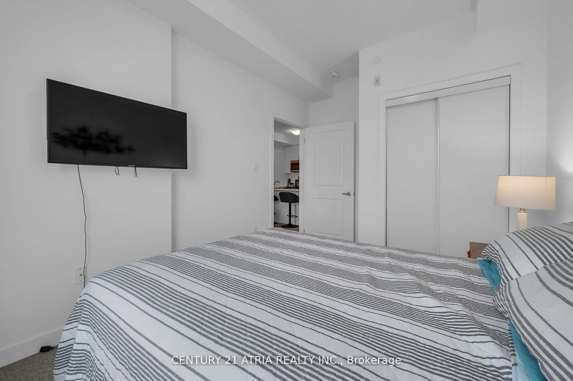 Photo 13 of Unit 313, 101 Shoreview Place, Hamilton, Stoney Creek — HOMEH