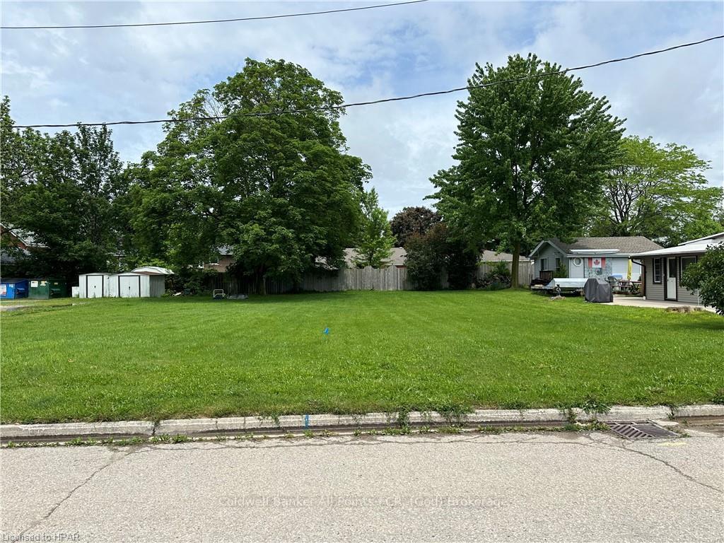 Photo 1 of 153 Bruce Street E, Goderich, Goderich (Town) — HOMEH