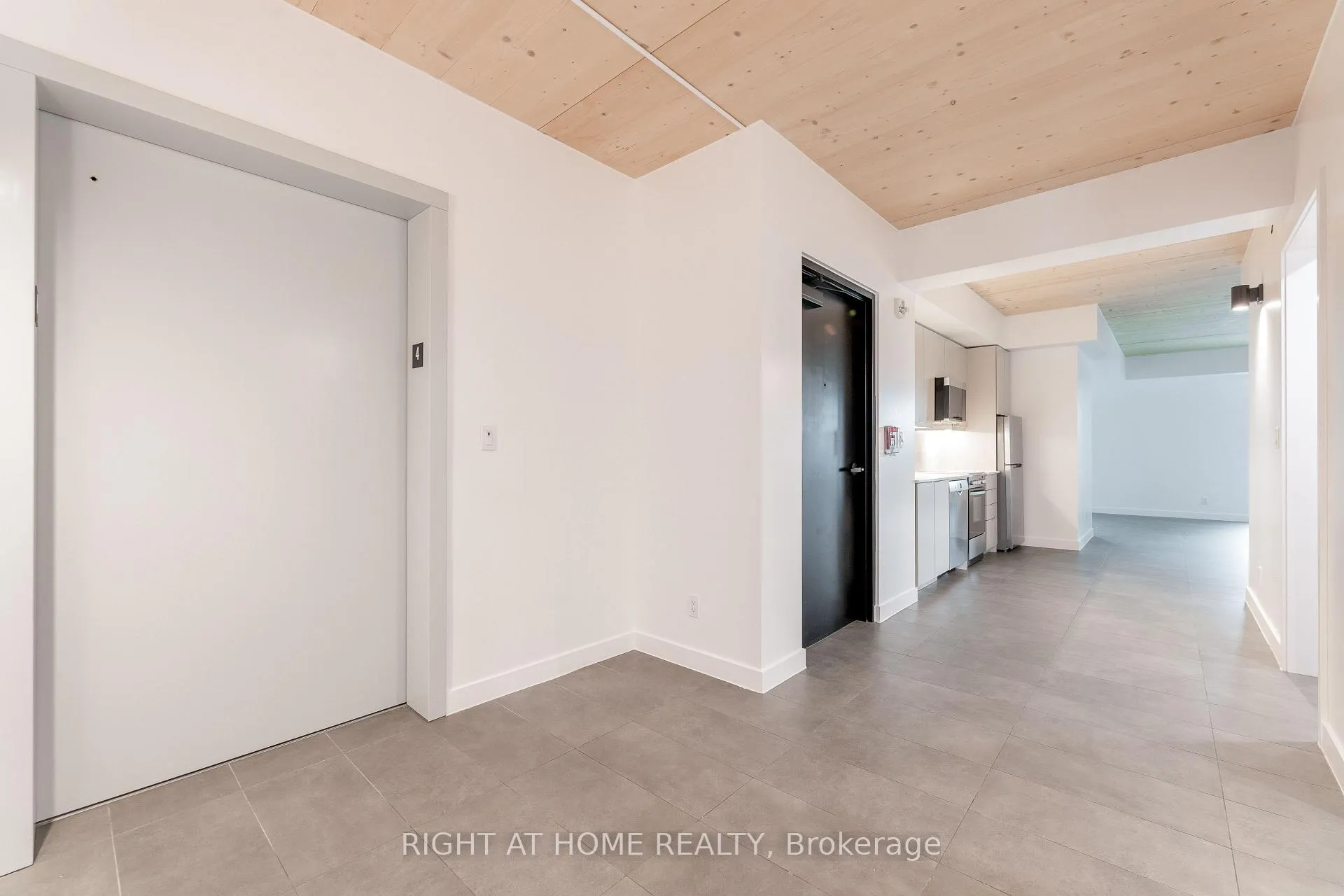 Photo 3 of Unit 401, 1598 Queen Street E, Toronto, Greenwood-Coxwell — HOMEH