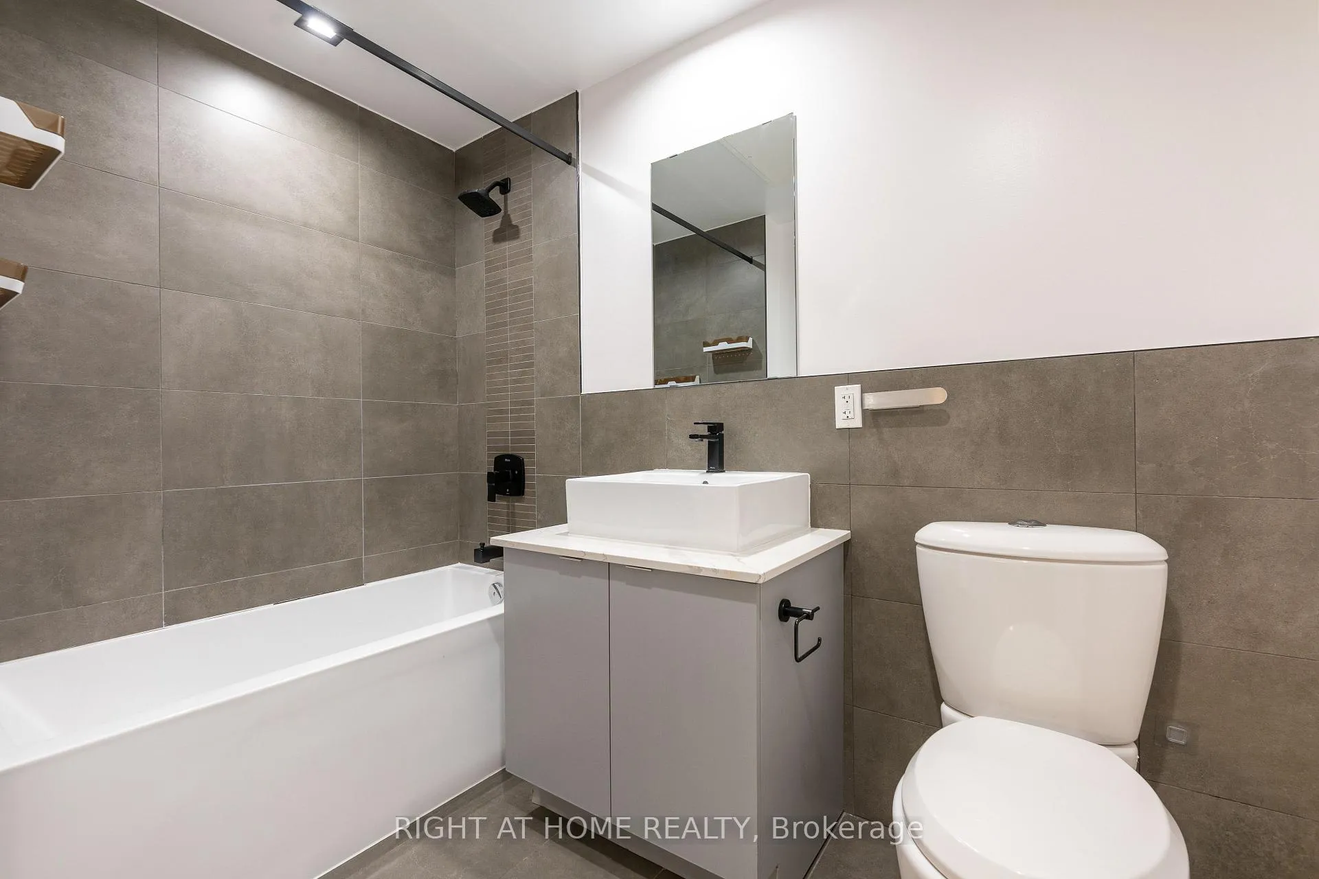 Photo 12 of Unit 401, 1598 Queen Street E, Toronto, Greenwood-Coxwell — HOMEH