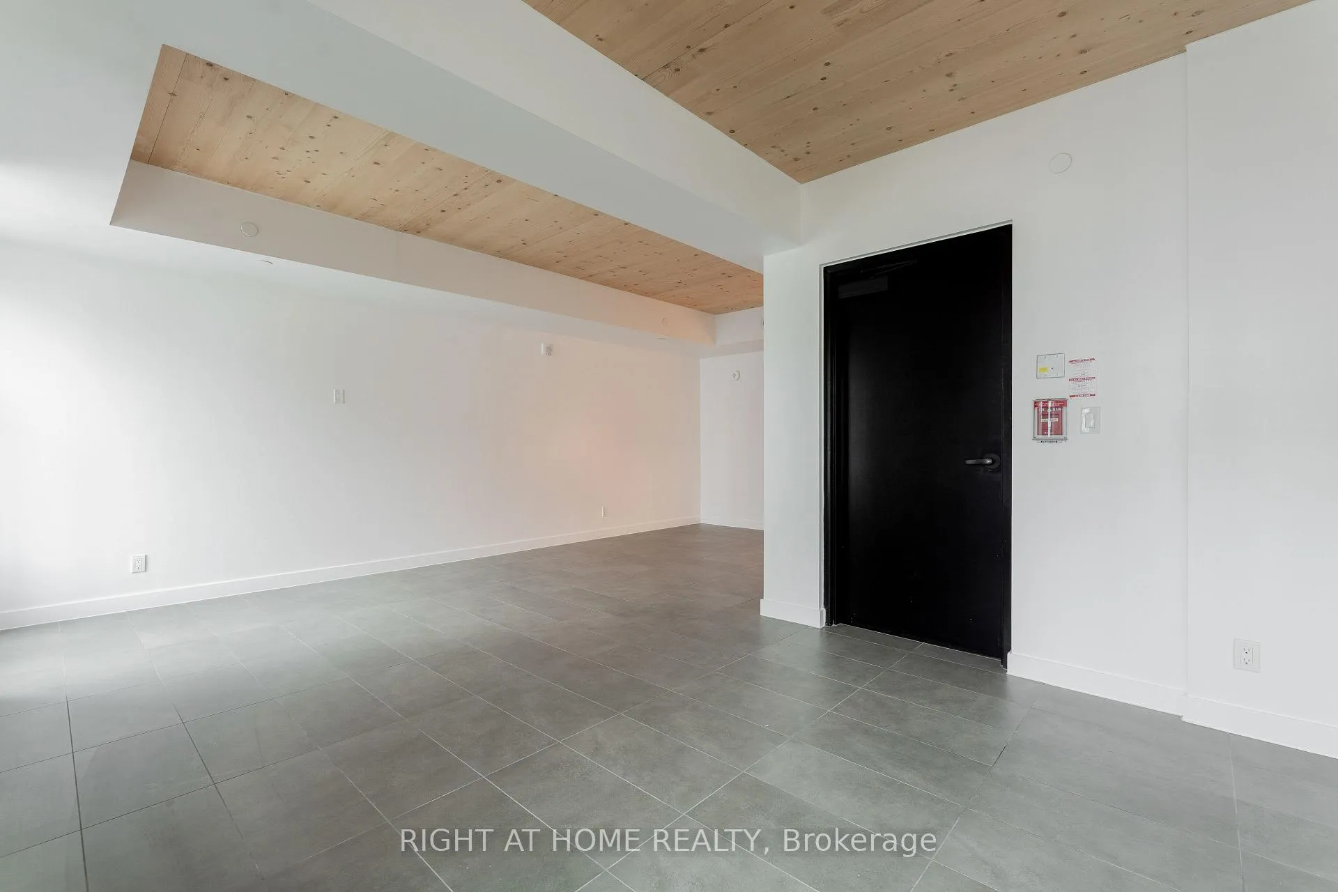 Photo 21 of Unit 401, 1598 Queen Street E, Toronto, Greenwood-Coxwell — HOMEH