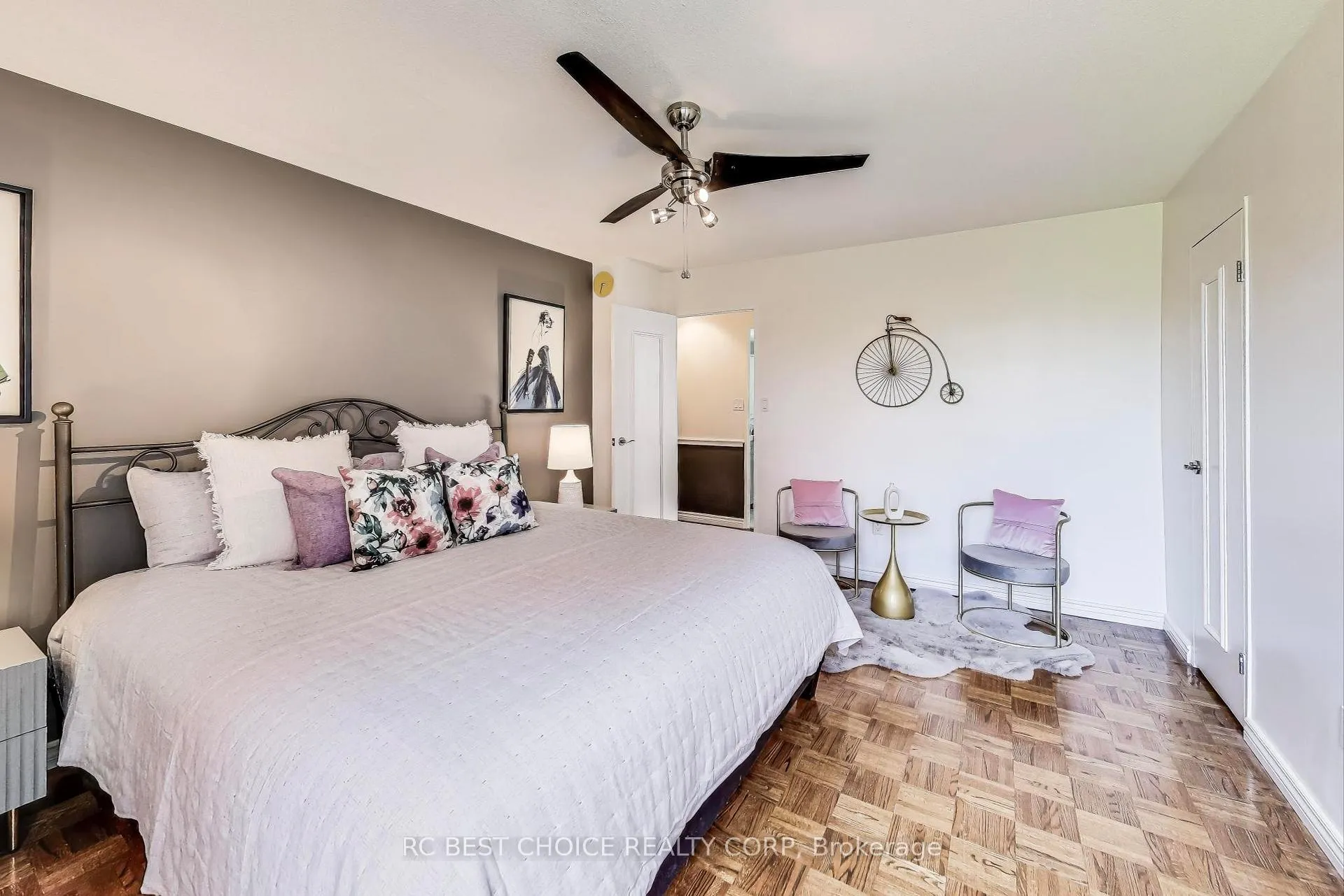 Photo 21 of Unit 403, 10 Edgecliff Golfway, Toronto, Flemingdon Park — HOMEH
