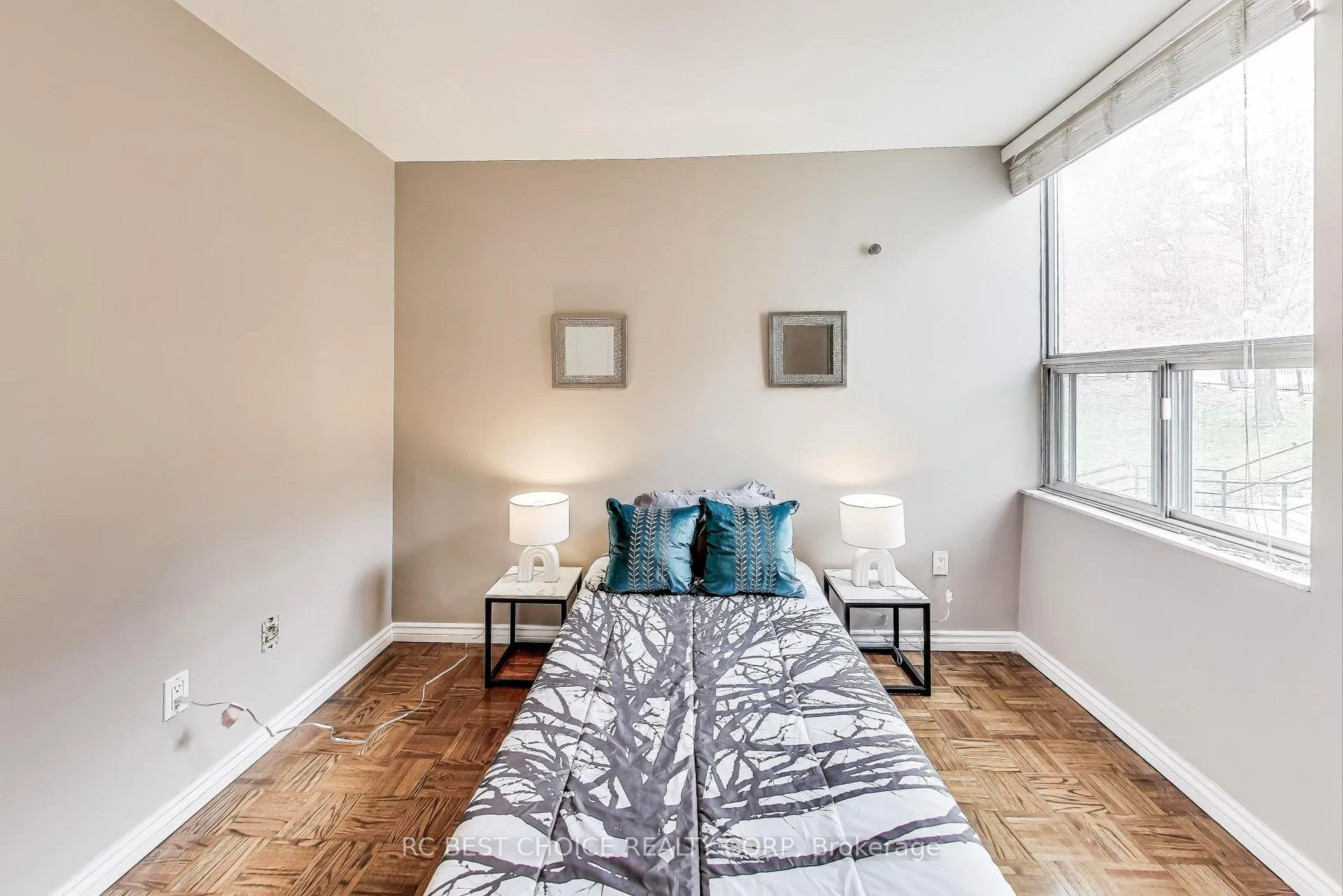 Photo 25 of Unit 403, 10 Edgecliff Golfway, Toronto, Flemingdon Park — HOMEH