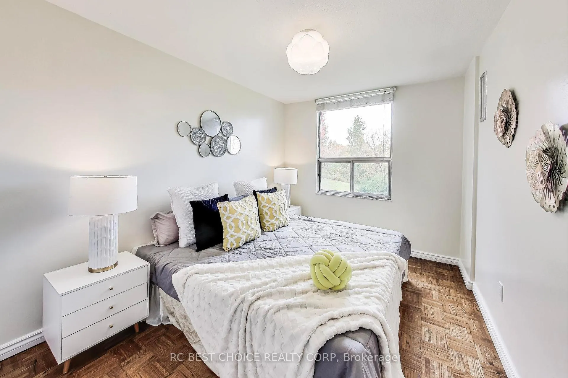 Photo 27 of Unit 403, 10 Edgecliff Golfway, Toronto, Flemingdon Park — HOMEH