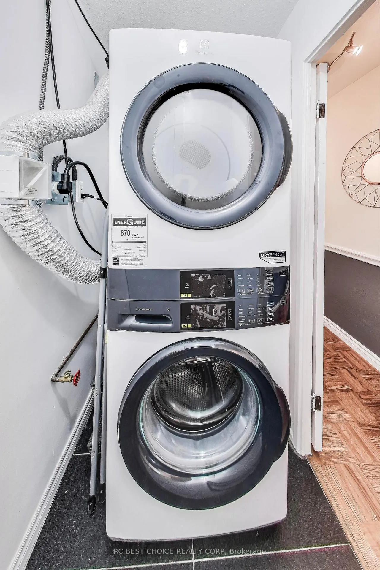 Photo 31 of Unit 403, 10 Edgecliff Golfway, Toronto, Flemingdon Park — HOMEH