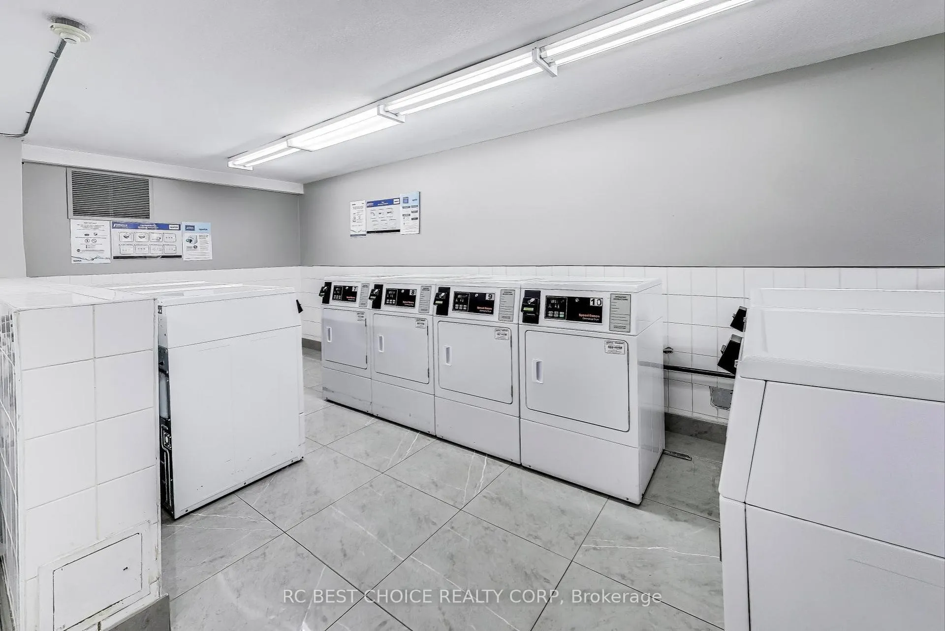 Photo 36 of Unit 403, 10 Edgecliff Golfway, Toronto, Flemingdon Park — HOMEH