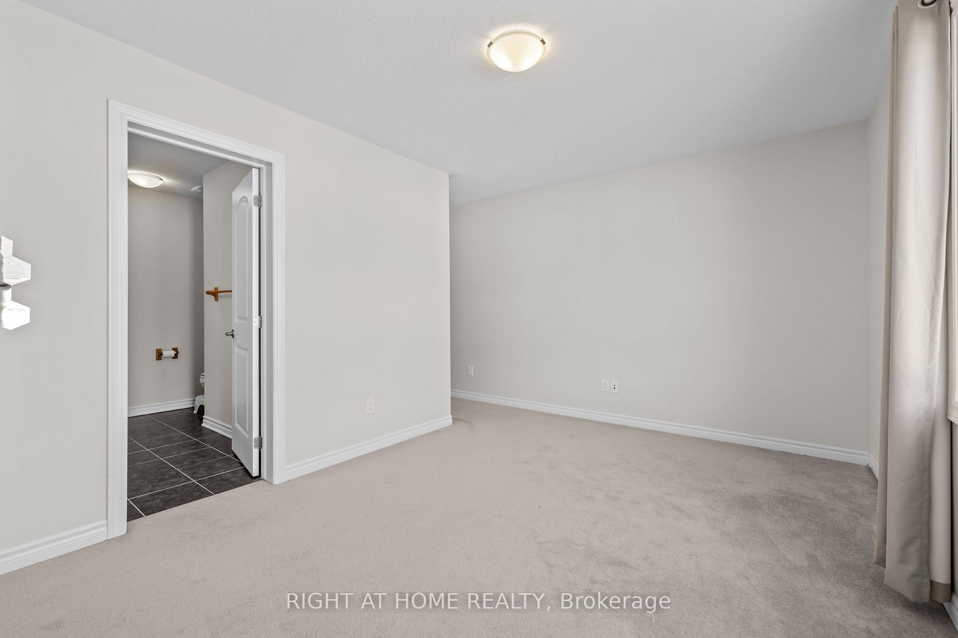 Photo 20 of 37 Focality Crescent, Ottawa, Barrhaven - Half Moon Bay — HOMEH