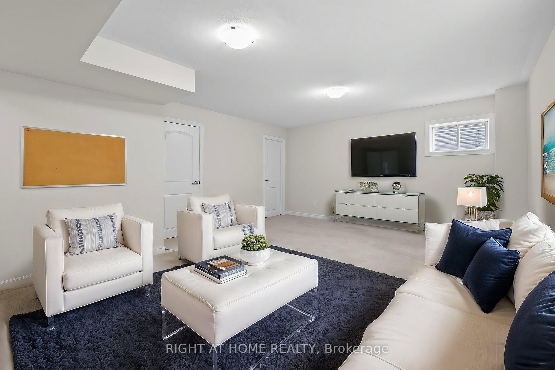 Photo 31 of 37 Focality Crescent, Ottawa, Barrhaven - Half Moon Bay — HOMEH