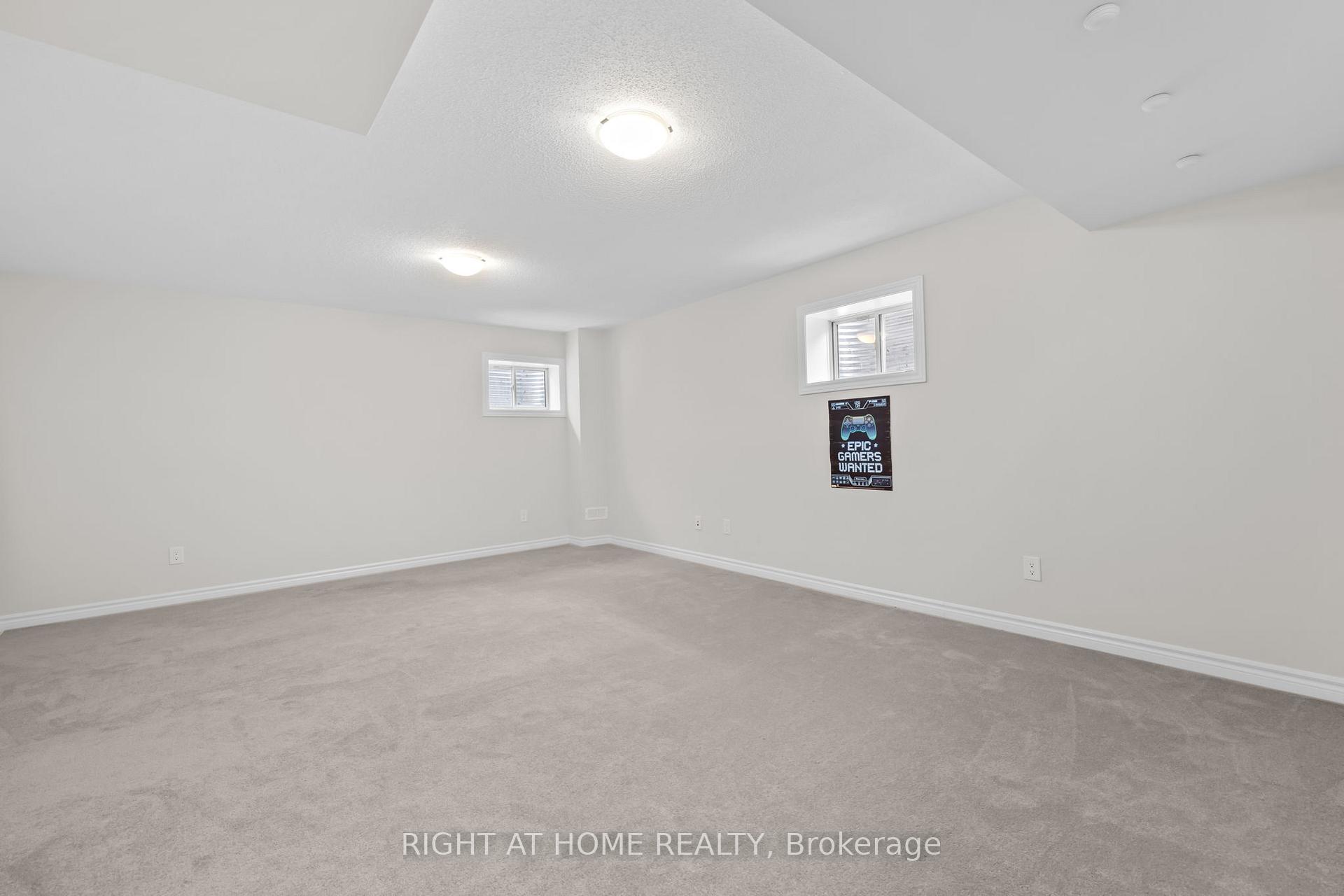 Photo 33 of 37 Focality Crescent, Ottawa, Barrhaven - Half Moon Bay — HOMEH
